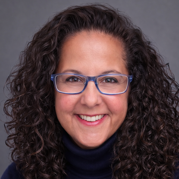 Theresa Abodeeb-Gentile Headshot-1-1